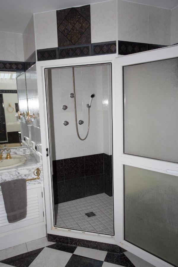Alojamiento El Chaparro Barbate Junto A La Venta El Loro Ngoại thất bức ảnh